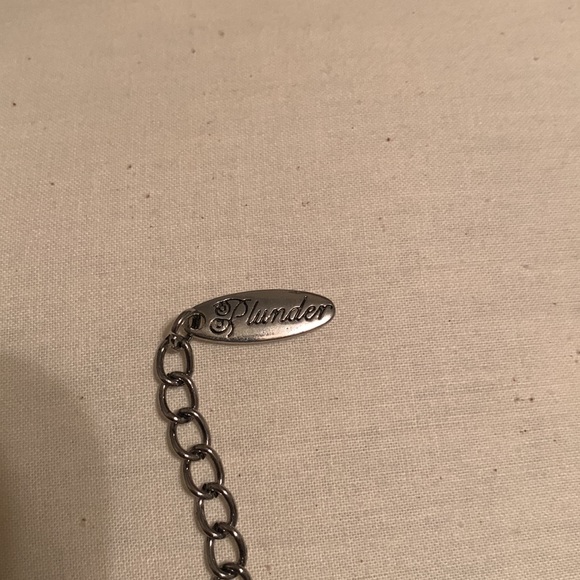 Plunder Necklace and Earring set - Picture 4 of 9